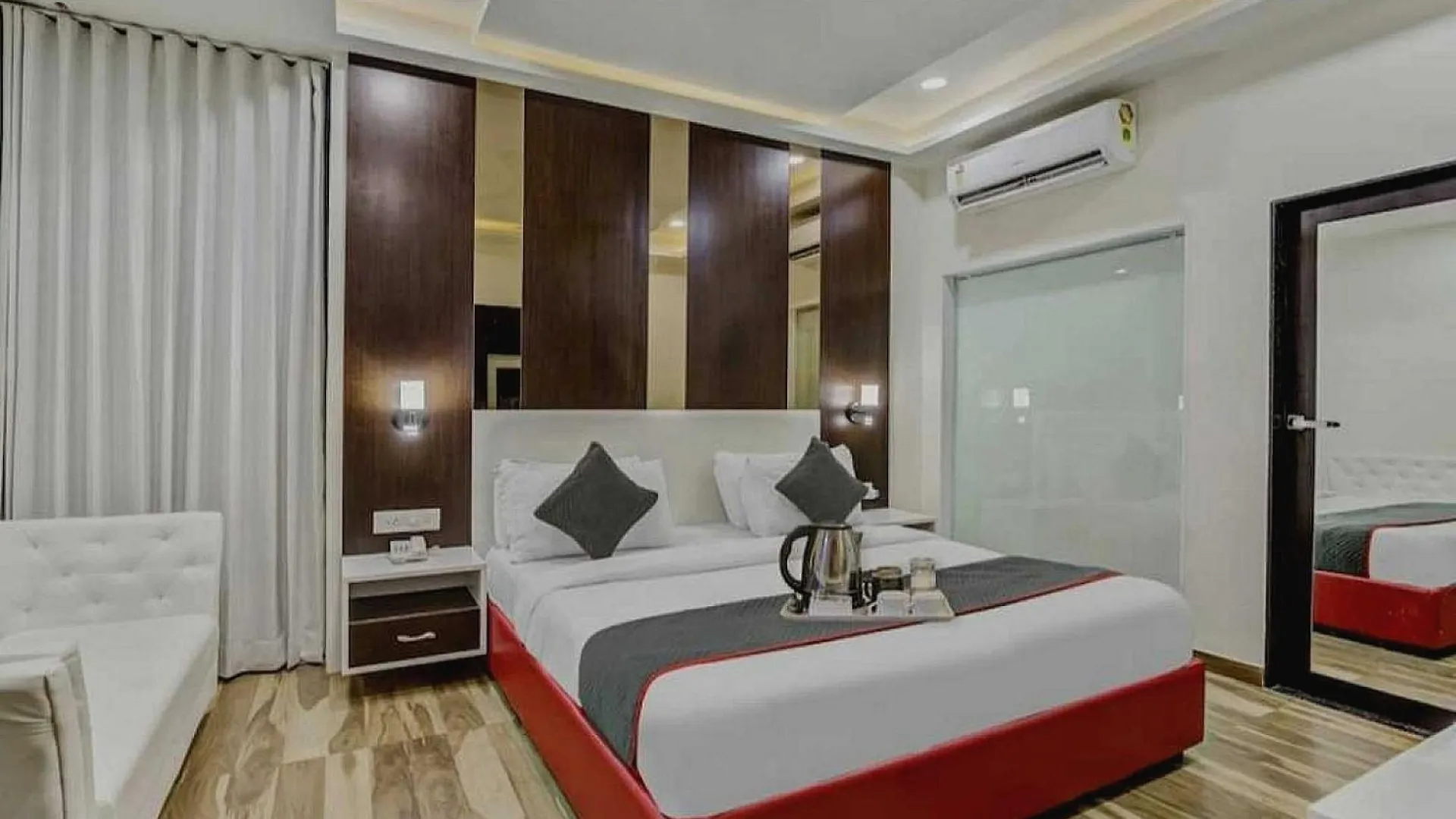Hotel O Raas Near Near Paschim Vihar Delhi