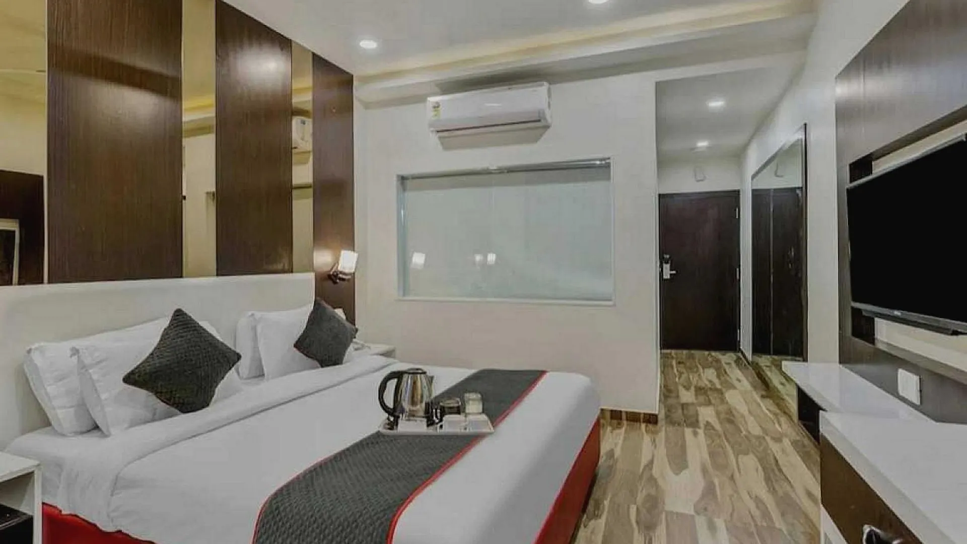 Hotel O Raas Near Near Paschim Vihar Delhi