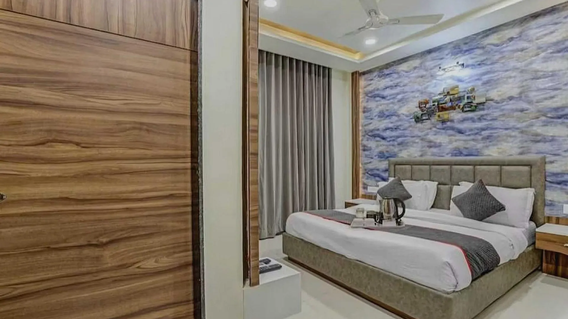 Hotel O Raas Near Near Paschim Vihar Delhi