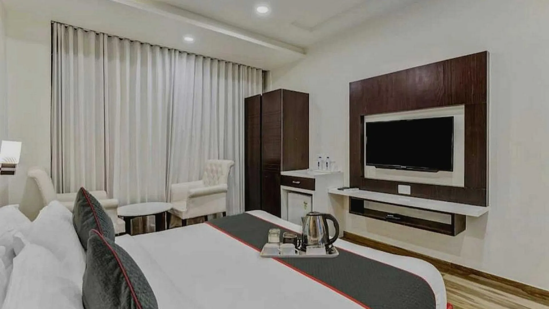 Hotel O Raas Near Near Paschim Vihar Delhi