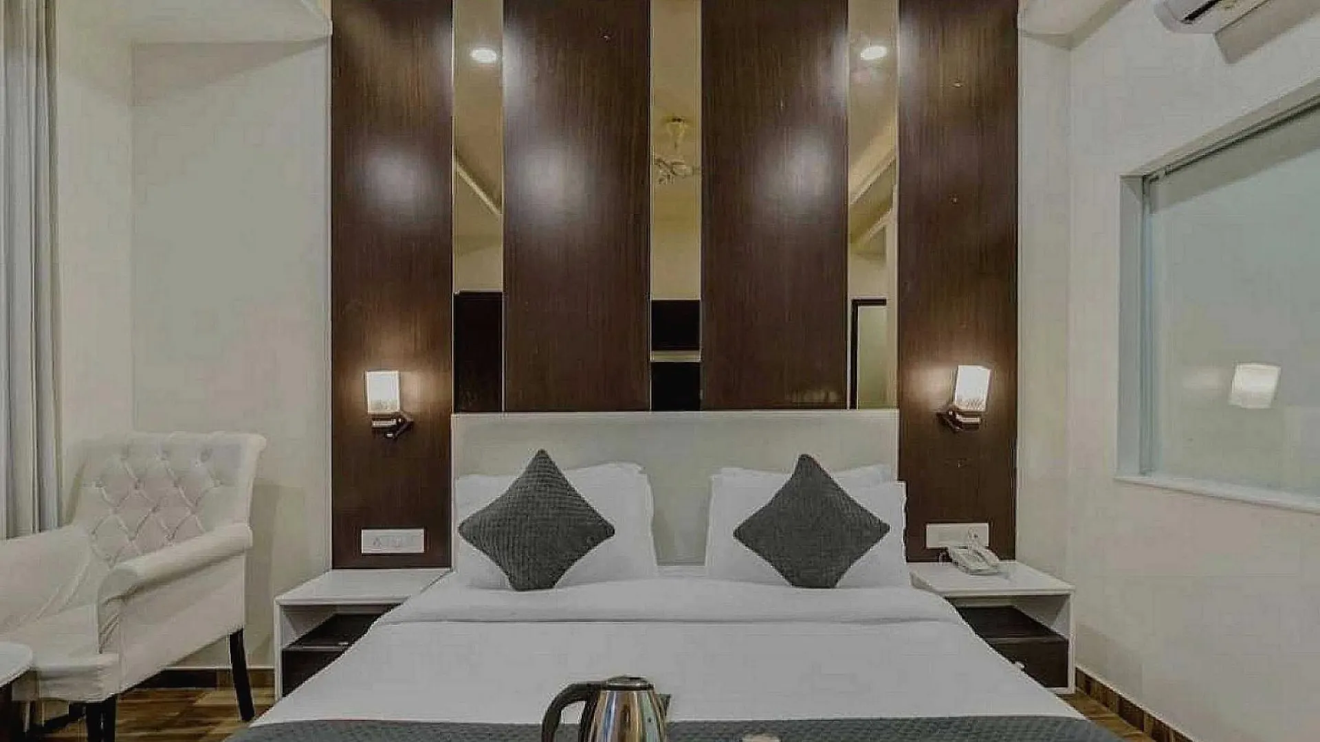 Hotel O Raas Near Near Paschim Vihar Delhi